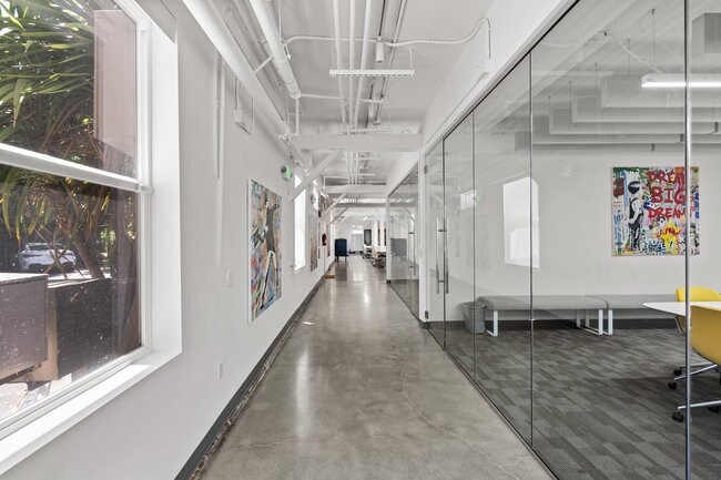 More Photos Of 241 El Camino Real, Menlo Park Storefront Retail Office For Sale