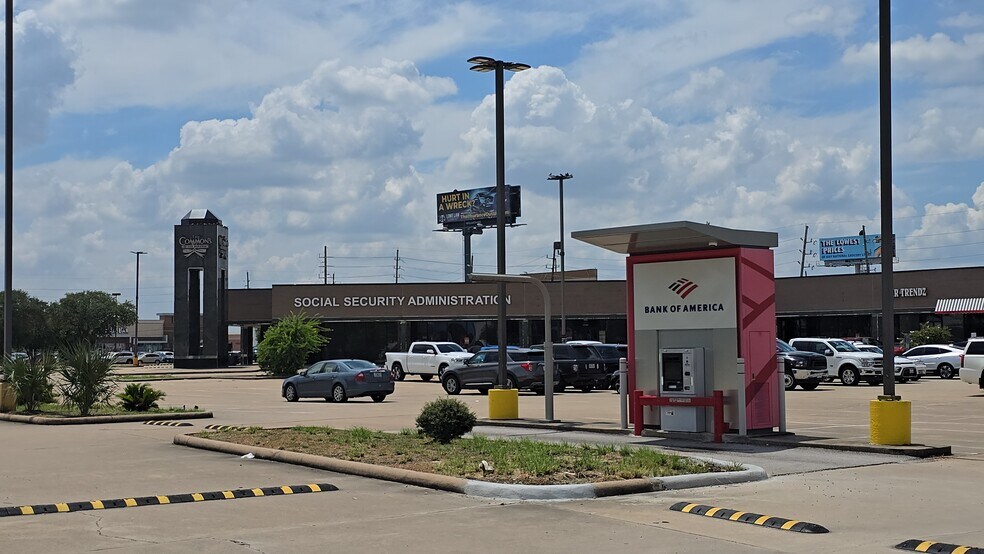 More Photos Of 13302-13320 Westheimer Rd, Houston Storefront For Sale