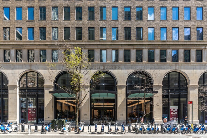 More Photos Of 295 5th Ave, New York Loft Creative Space For Lease