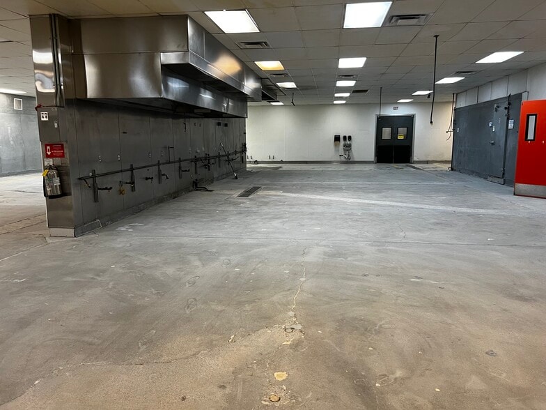 More Photos Of 1202 McGaw Ave, Irvine Warehouse For Lease