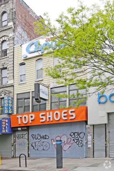 Primary Photo Of , Brooklyn General Retail For Sale