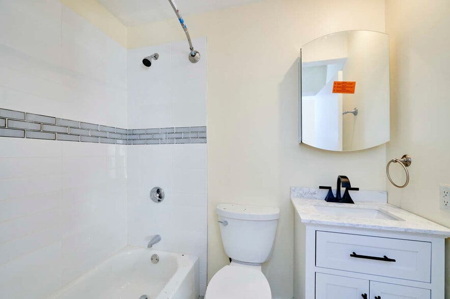 More Photos Of 8 Cotting Ave, Marlborough Apartments For Sale