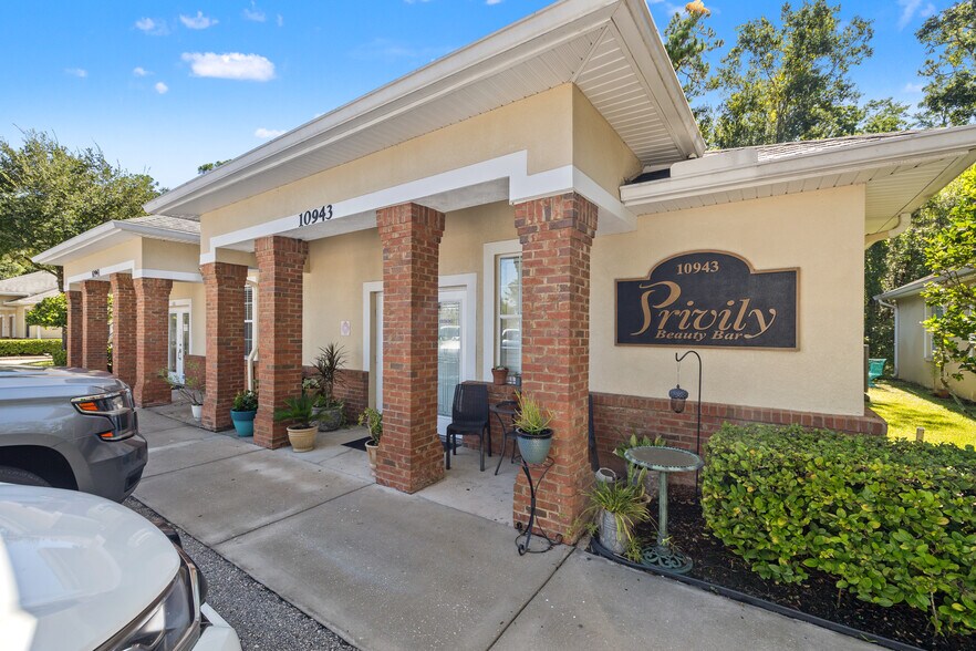 More Photos Of 10941-10943 Countryway Blvd, Tampa Medical For Lease