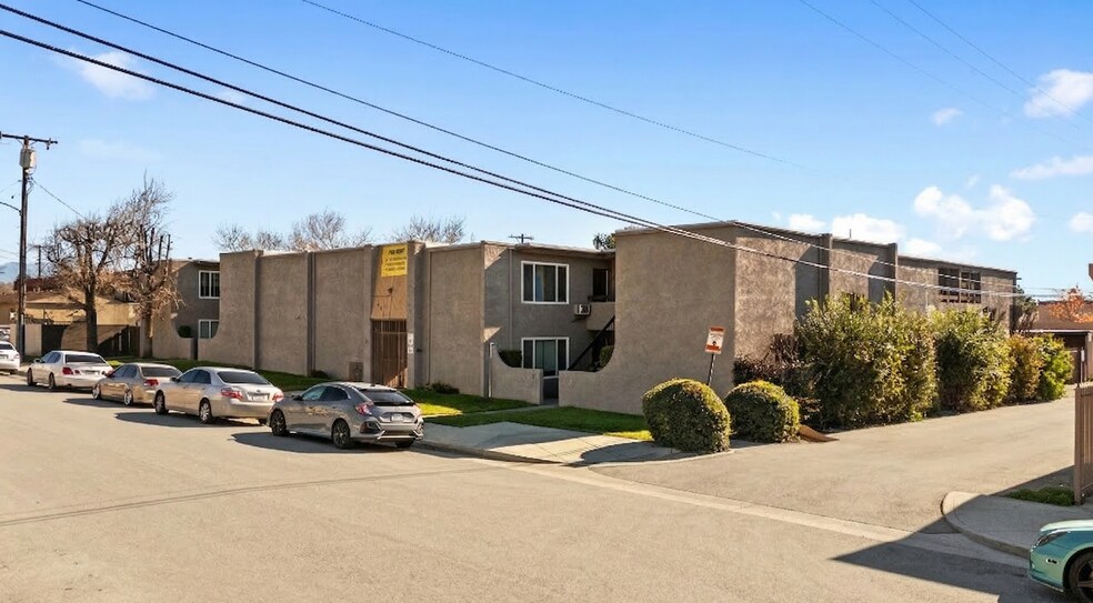 More Photos Of 141 E 42nd St, San Bernardino Apartments For Sale