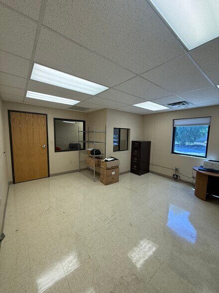 More Photos Of 180 Talamine Ct, Colorado Springs Distribution For Lease