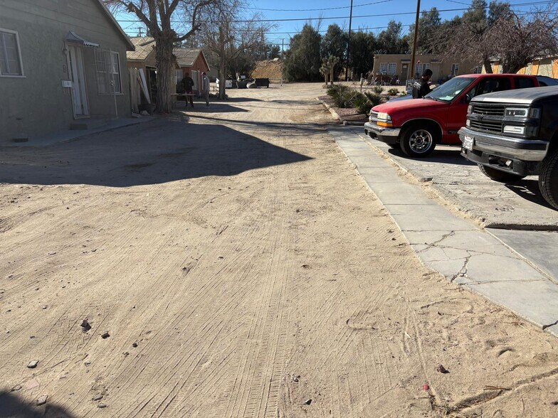 More Photos Of 17742 D St, Victorville Apartments For Sale
