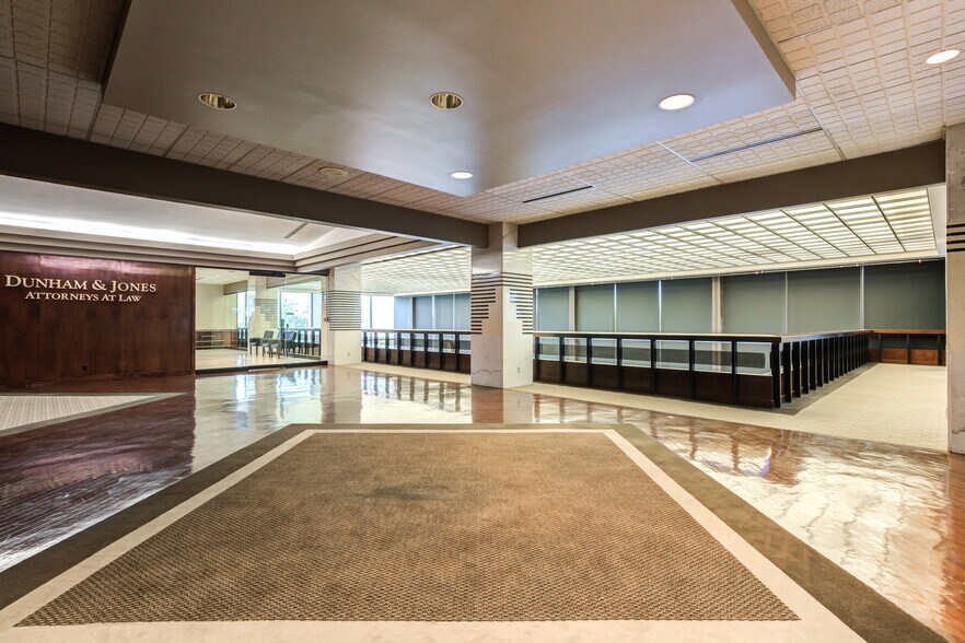 More Photos Of 1500 Broadway St, Lubbock Office For Lease