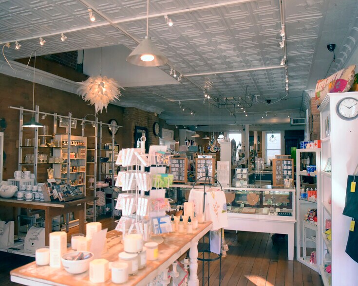 More Photos Of 140 Broadway E, Granville Storefront Retail Office For Sale