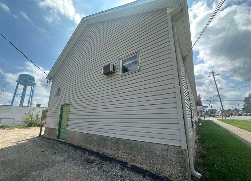 More Photos Of 101 S Rose St, Elmwood Office For Sale