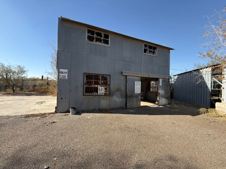 More Photos Of 266 Horizon Blvd, Socorro Warehouse For Sale