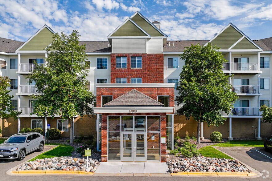 Primary Photo Of 9325 Garland Ave, Maple Grove Apartments For Sale
