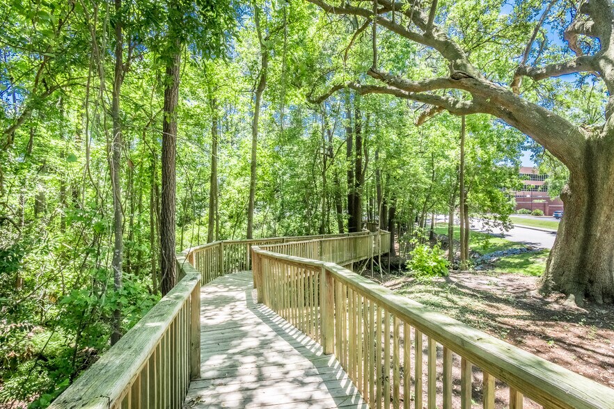 More Photos Of 3860 Faber Place Dr, North Charleston Office For Lease