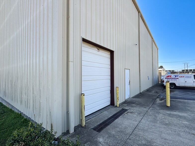 More Photos Of 2701 Landers Ave, Nashville Warehouse For Lease