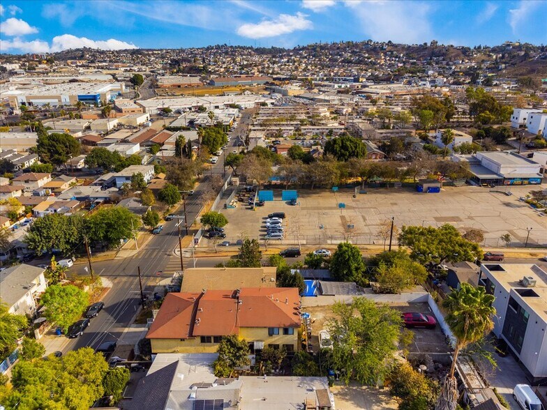 More Photos Of 2522-2526 Alcazar St, Los Angeles Apartments For Sale