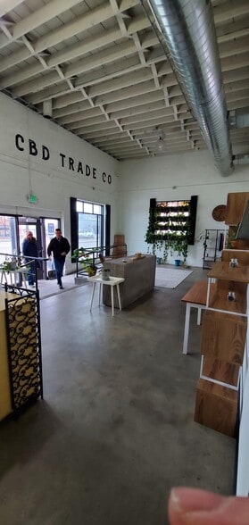 More Photos Of 1288-1298 S Broadway, Denver Storefront For Lease