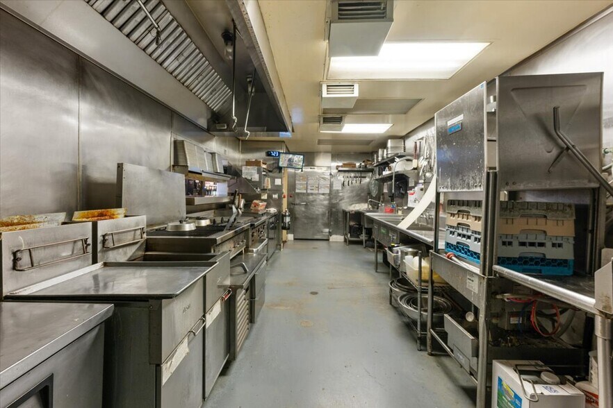 More Photos Of 40827 Stone Rd, Big Bear Lake Freestanding For Sale