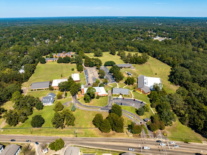 Primary Photo Of 5422 Clinton Blvd, Jackson Schools For Sale