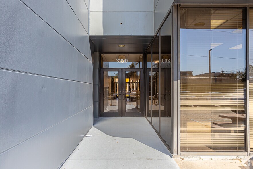 More Photos Of 3200 Ridgelake Dr, Metairie Office For Lease