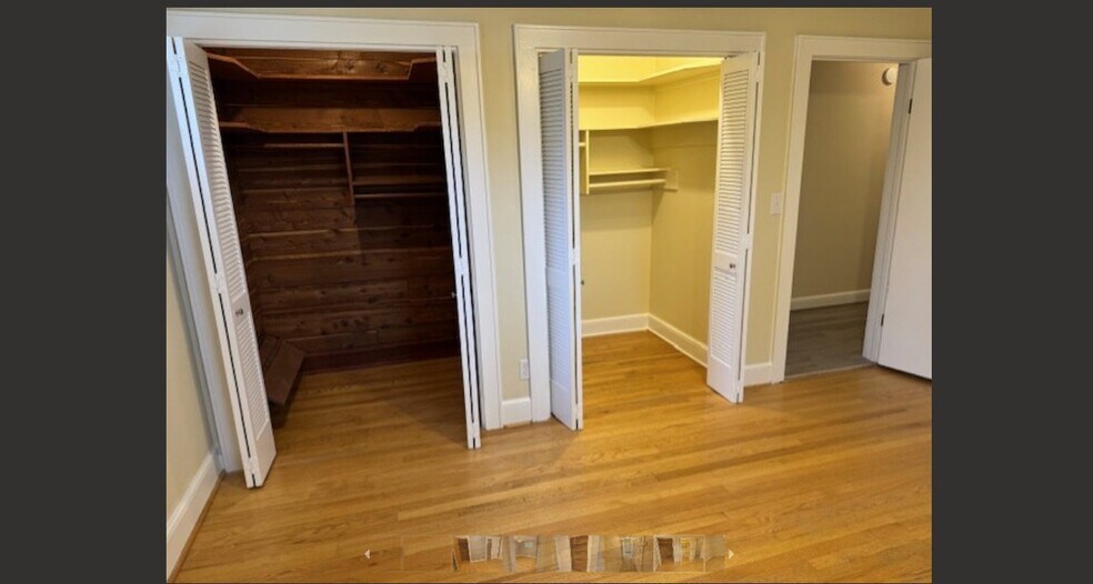 More Photos Of 4909 Boone Trl, Millers Creek Flex For Sale