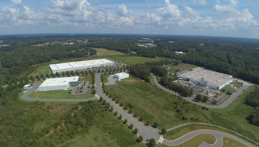 More Photos Of 2800 Repi Ct, Gastonia Distribution For Sale