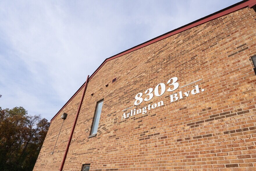 More Photos Of 8303 Arlington Blvd, Fairfax Medical For Sale