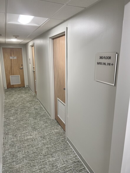 More Photos Of 235 E Ponce de Leon Ave, Decatur Office For Lease