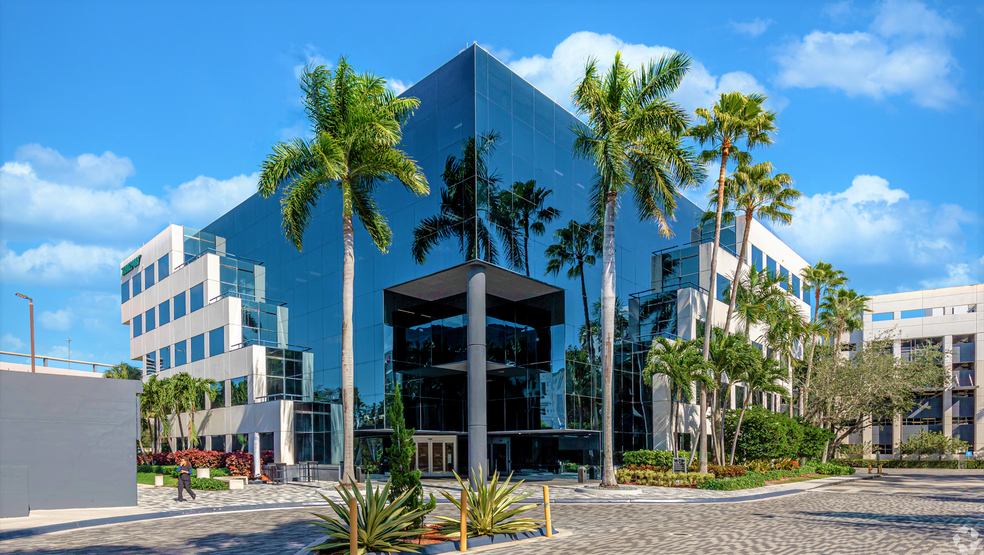 Primary Photo Of 20803 Biscayne Blvd, Aventura Office For Lease