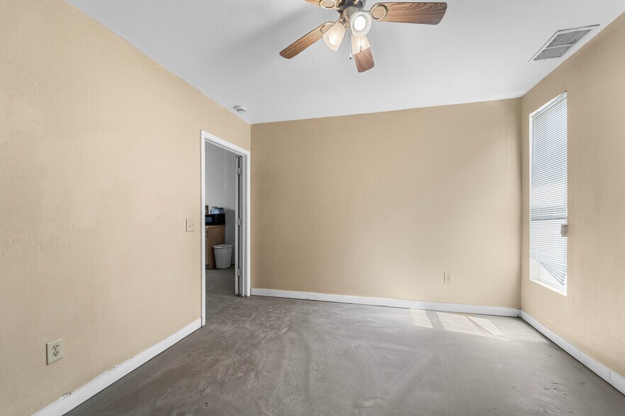 More Photos Of 473 Highway W, Eldon Storefront Retail Residential For Sale