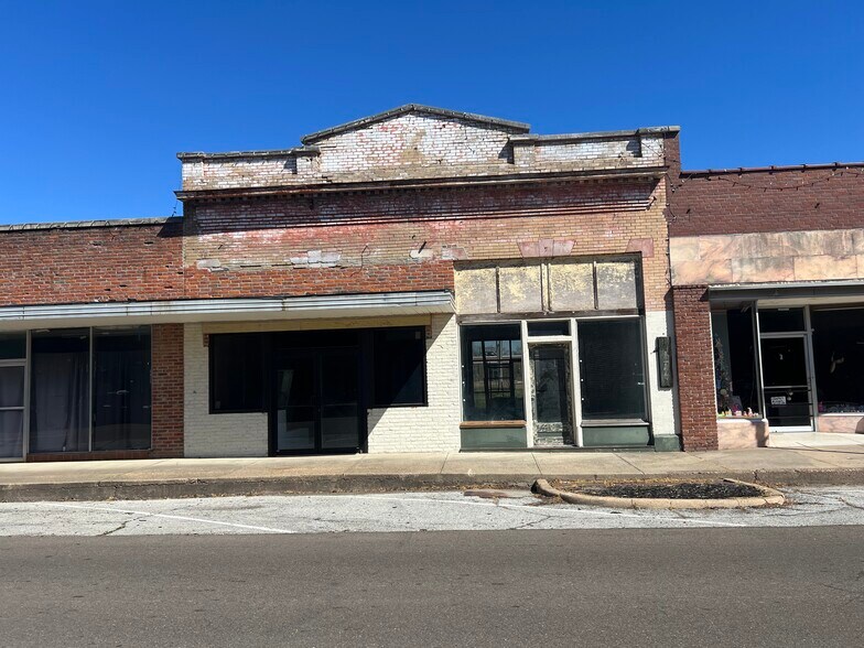Primary Photo Of 109 E Hale Ave, Osceola Office For Sale