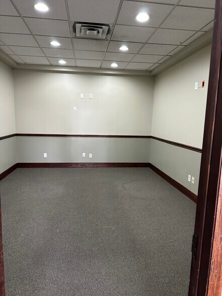 More Photos Of 2130 S 3140 W, Salt Lake City Light Manufacturing For Lease