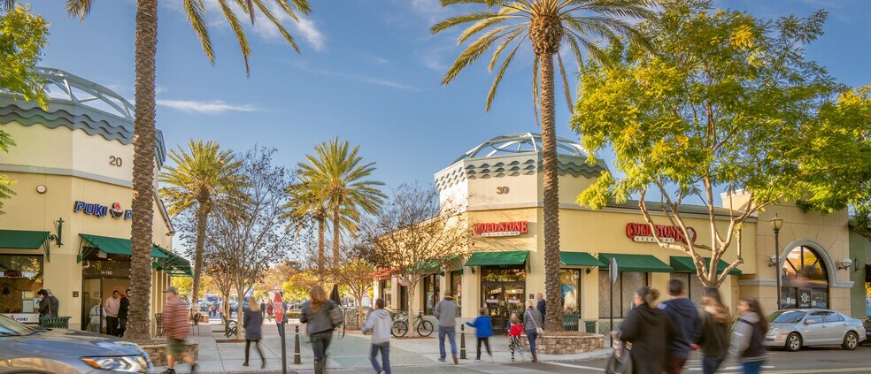 More Photos Of 25 Main St, Vista Unknown For Lease