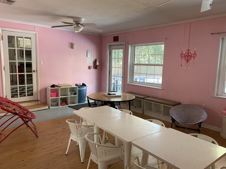 More Photos Of 1906 Talpeco Rd, Tallahassee Daycare Center For Sale