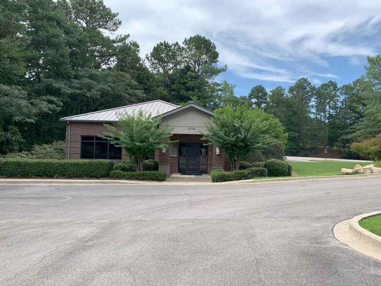 More Photos Of 1512 Alex Dr, Irondale Office For Lease