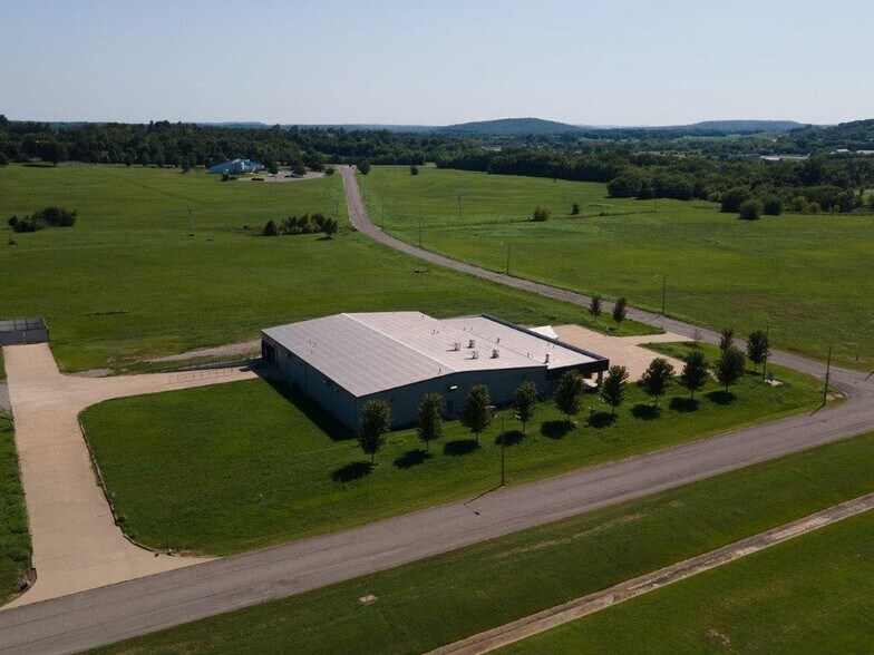 More Photos Of 905 Airport Parkway, Tahlequah Land For Sale