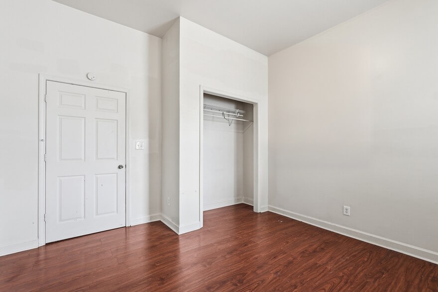More Photos Of 309 W 41st St, Savannah Multifamily For Sale