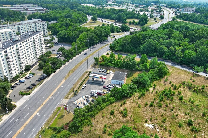 More Photos Of 5803 Annapolis Rd, Bladensburg Service Station For Sale