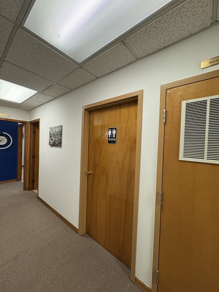 More Photos Of 300 E New Haven Ave, Melbourne Office For Sale