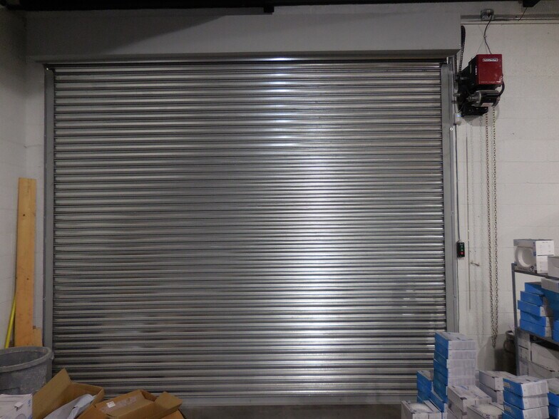 More Photos Of 1439 Plaza Del Amo, Torrance Warehouse For Sale