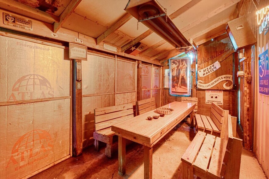 More Photos Of 206 1st St, Soldier Restaurant For Sale