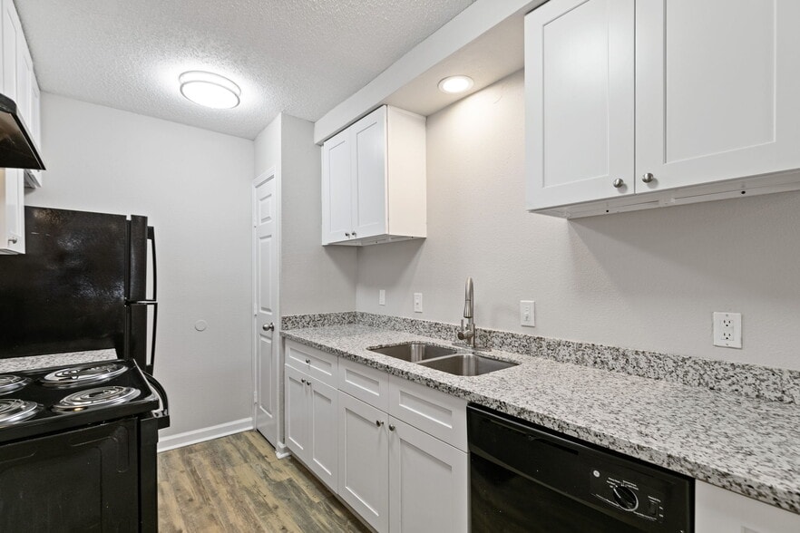 More Photos Of 9707 Timberside Dr, Houston Apartments For Sale