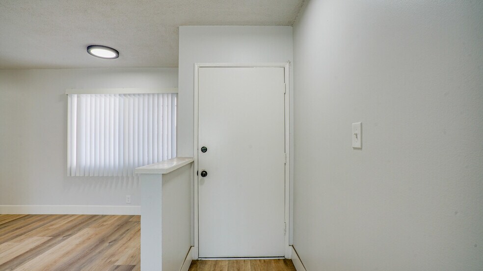 More Photos Of 8419-8425 S Western Ave, Los Angeles Apartments For Sale