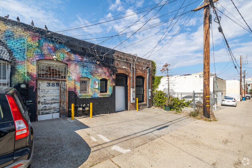 More Photos Of 381 W 6th St, San Pedro Storefront Retail Office For Lease