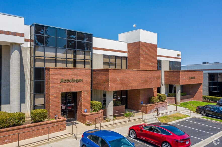 More Photos Of 6044 Cornerstone Ct W, San Diego Unknown For Lease