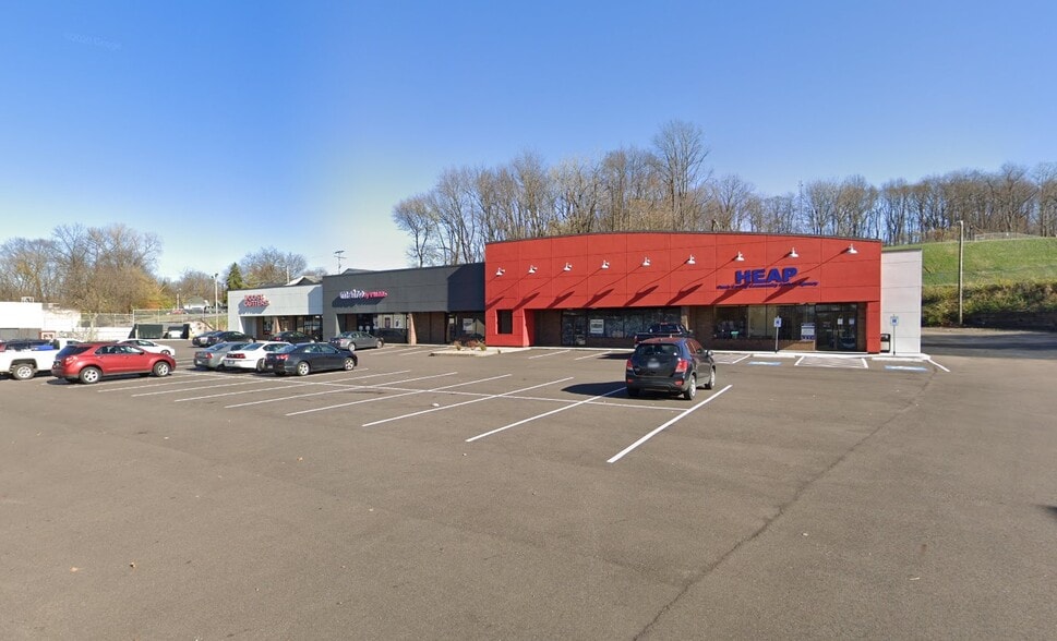 Primary Photo Of 3220-3232 Cleveland Ave NW, Canton Storefront Retail Office For Lease