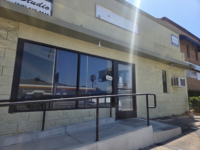 More Photos Of 3051-3055 3/4 Foothill Blvd, La Crescenta Apartments For Lease