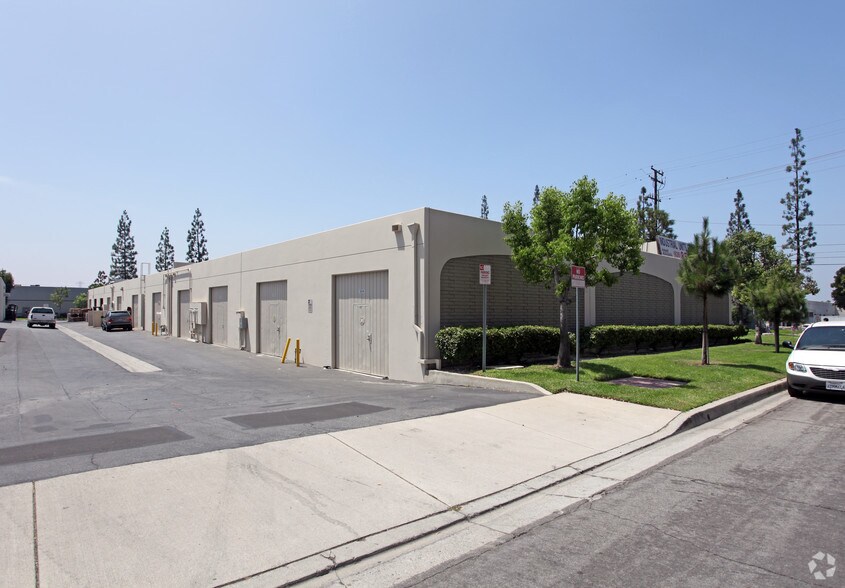 More Photos Of 1504-1544 Highland Ave, Duarte Warehouse For Lease