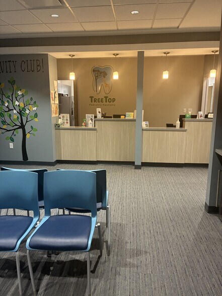 More Photos Of 975 N Mur-Len Rd, Olathe Medical For Sale