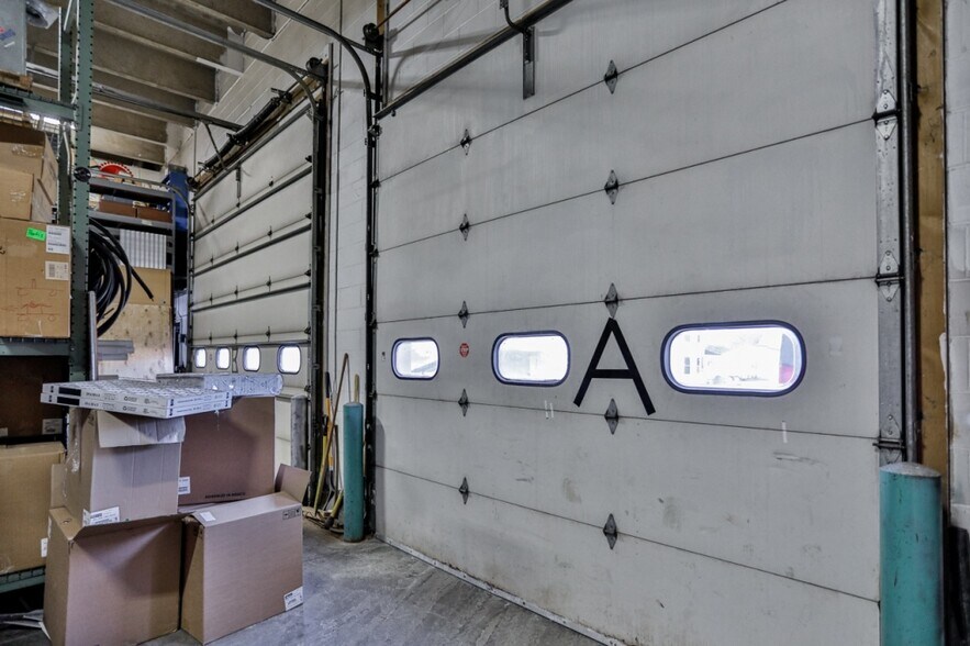 More Photos Of 711 3rd St, Marathon Manufacturing For Sale