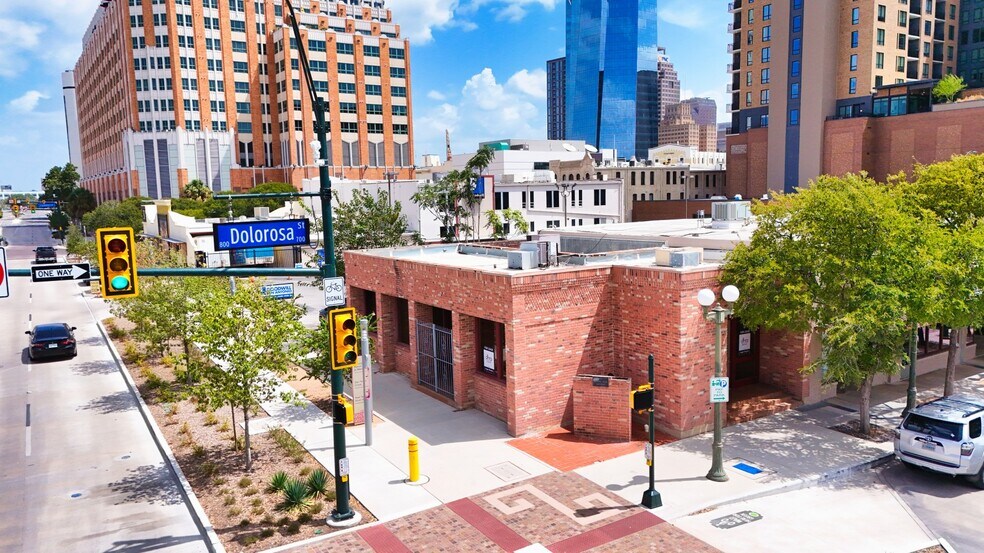 More Photos Of 717 Dolorosa St, San Antonio Office For Lease