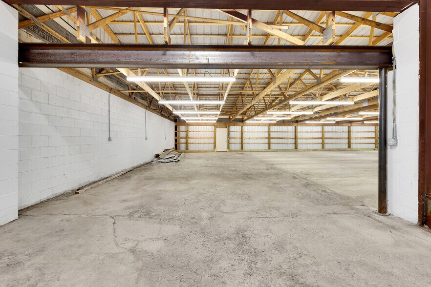 More Photos Of 65 Atlas Rd, Uniontown Manufacturing For Sale